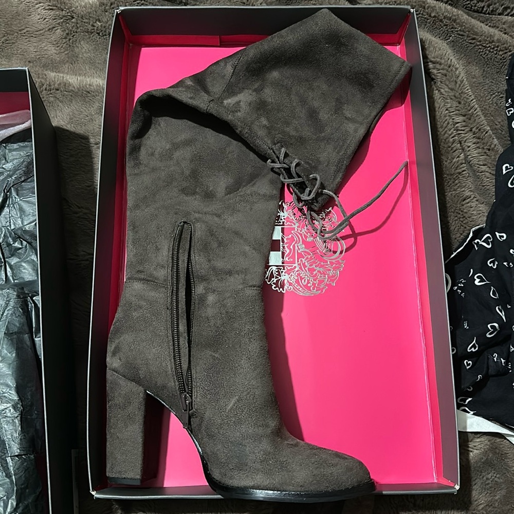 Vince camuto over the knee heeled boots color cloudy skyies With box